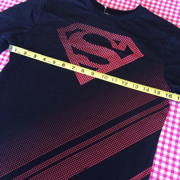 GapKids + Junkfood Superman T-Shirt - Picture 4 of 7